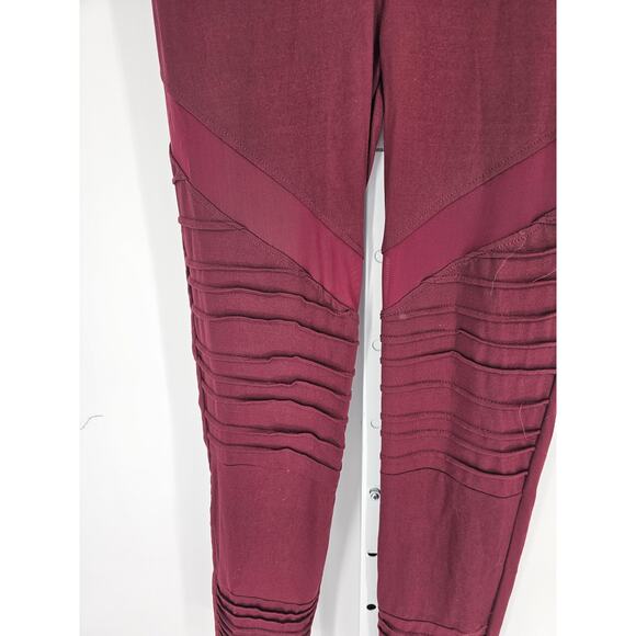 Level Eight Women's Red Polyester Blend Mesh Ruffle Skinny Leggings Size M - Picture 3 of 4